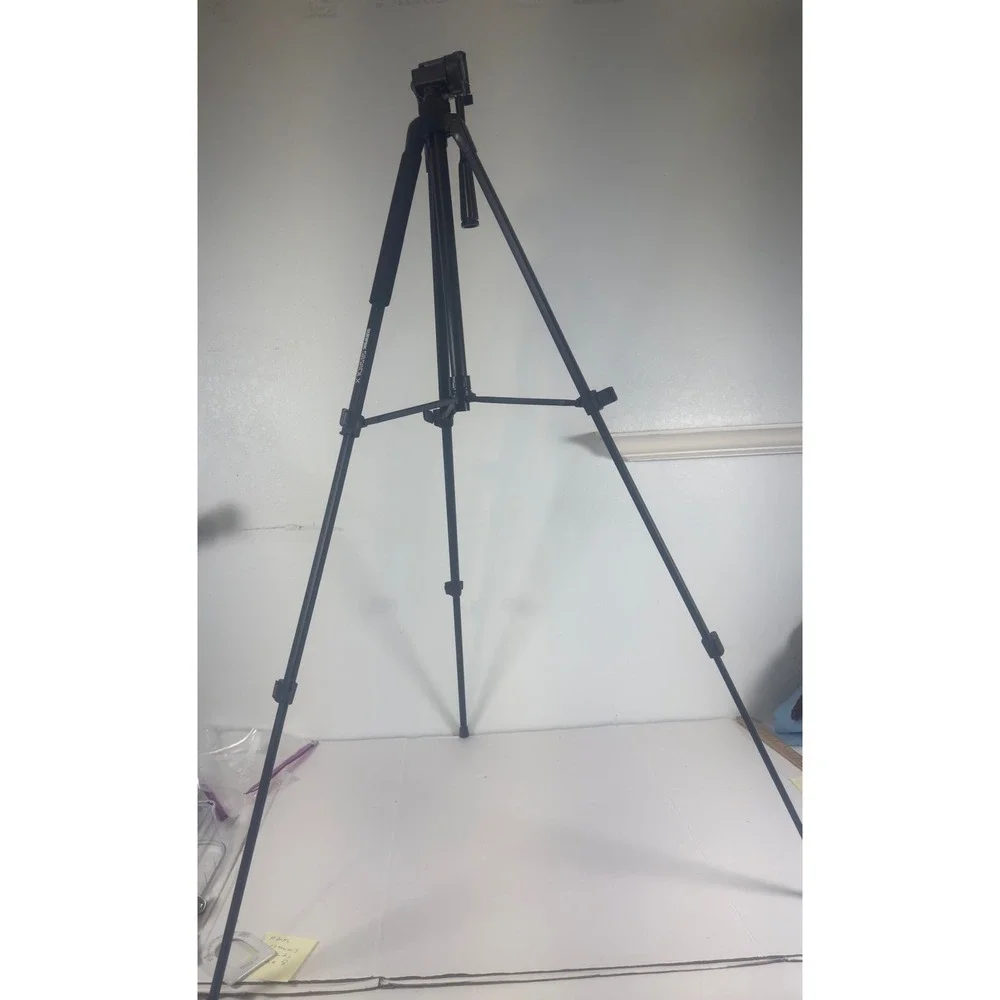 Sunpak 5858DLX Tripod Unisex OS Black Excellent Lightweight Aluminum 3-Way Pan